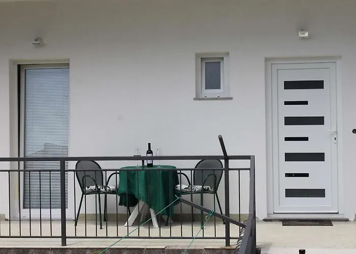 Valentino Apartman *