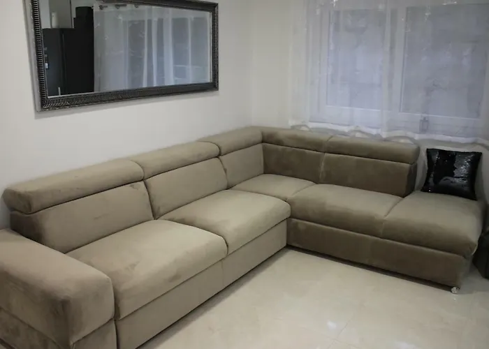 Valentino Apartman *