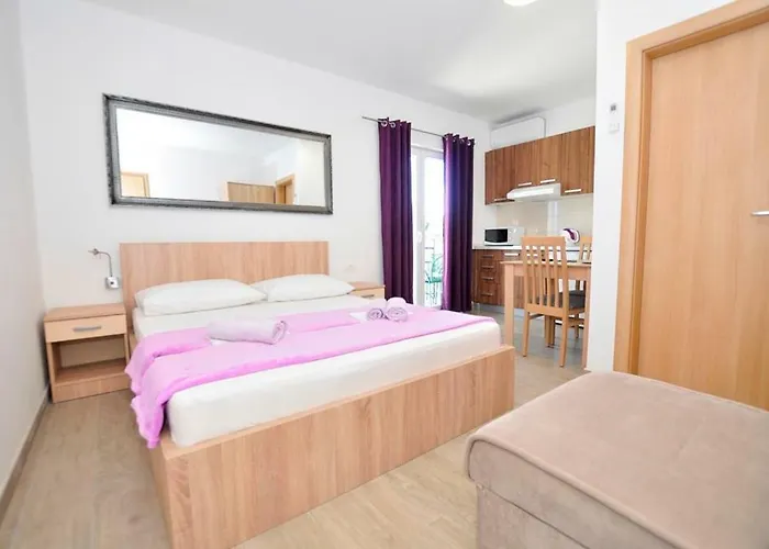Valentino Apartman Gradac