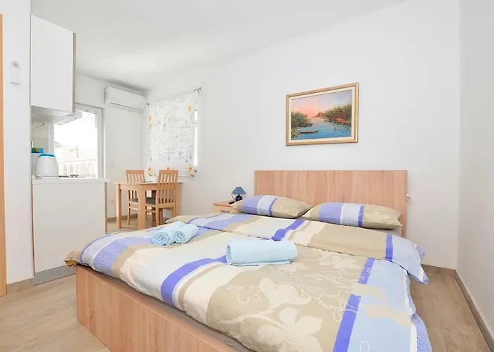 Valentino Apartman Gradac