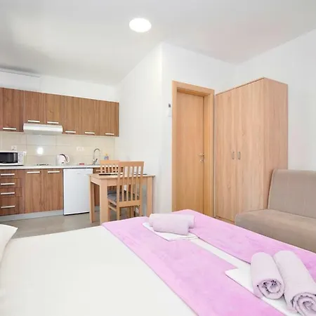 Valentino Gradac (Split-Dalmatia)